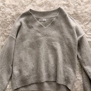 Hollister Gray V-Neck Women's Sweater